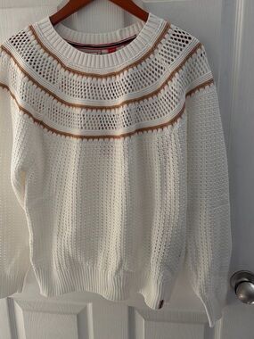 Hunter White Open-Knit Pullover with Tan Yoke Stripes